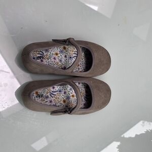 Zara Kids Taupe Mary Jane Shoes